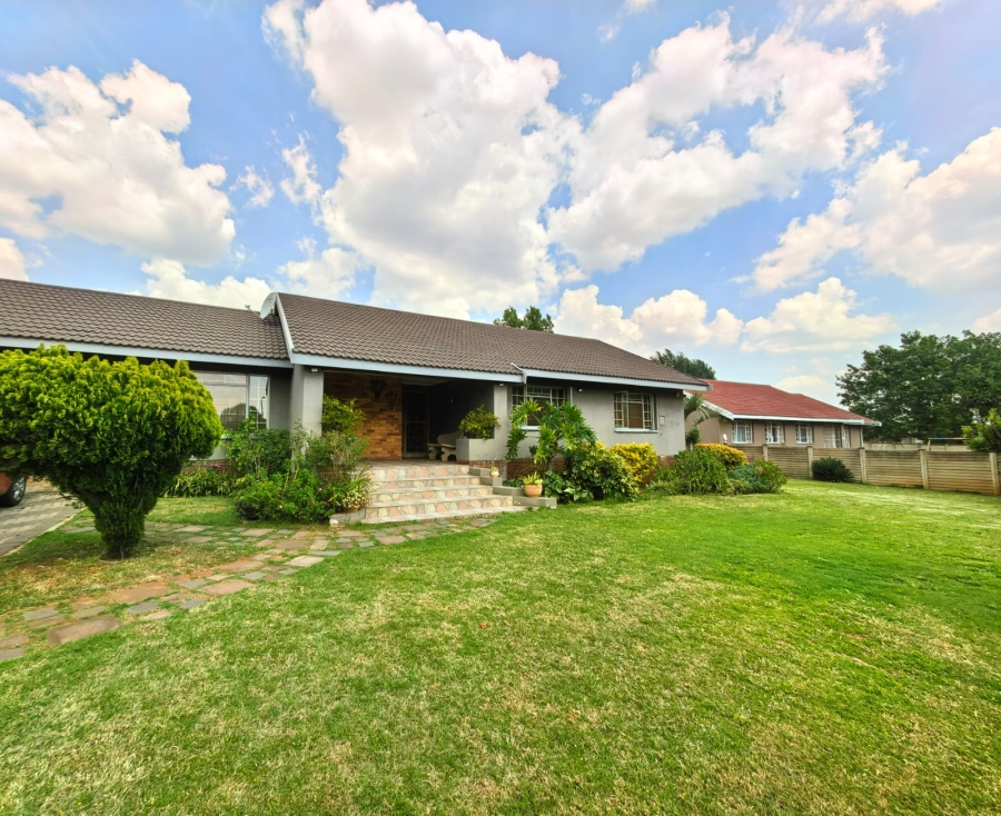 3 Bedroom Property for Sale in Vaalpark Free State